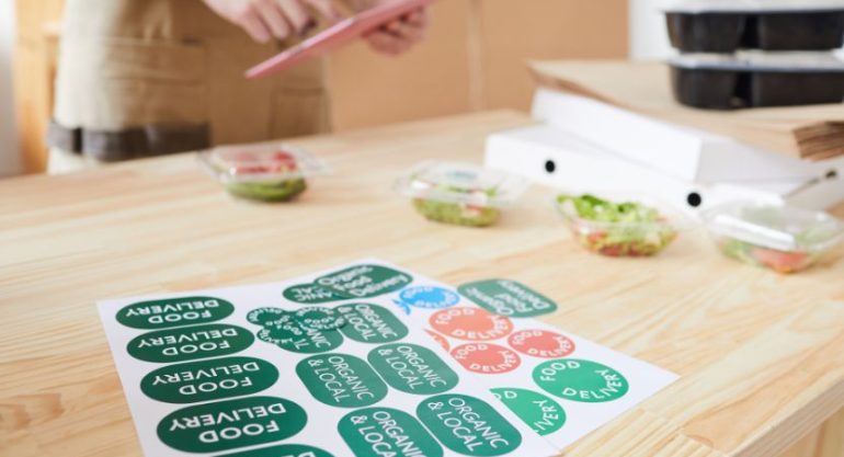 Etykiety samoprzylepne – rodzaje i funkcje